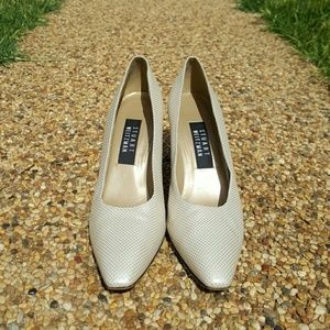 STUART WEITZMAN VINTAGE HEELS